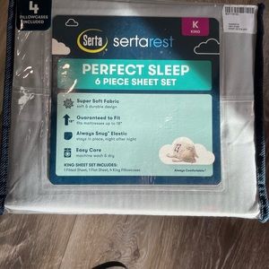 Serta bed sheet set comes with four pillowcases king size. New!